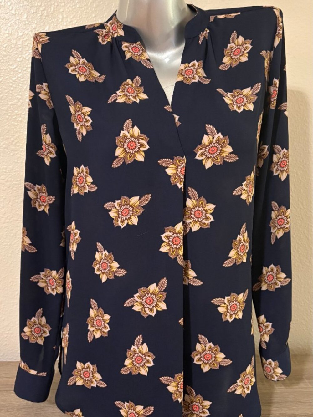 Ann Taylor LOFT Blouse Size Extra Small XS